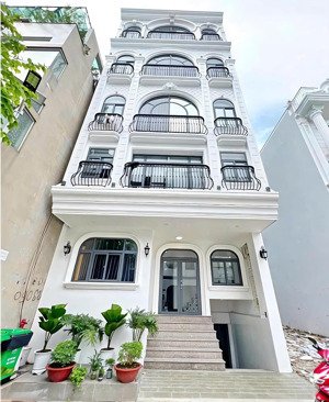 bán chdv cao cấp 6 tầng khu him lam 7x20m hầm - thang máy 29 phòng cho thuê 150tr/th chỉ 33 tỷ tl