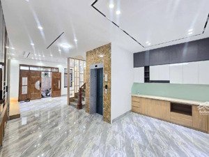 bán nhà phố trần khát chân 56m2 5tầng ô tô đỗ cổng