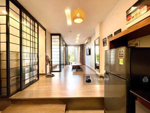 thuê căn hộ hai bà trưng quận 1, 2pn 1pk balcony - thang máy/hầm xe/bảo vệ - ngay nhà thờ tân định