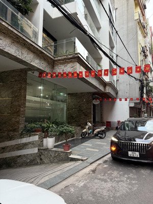 siêu hiếm giá rất hợp lý cho toà nhà vp tây hồ; dt 288m2, 8 tầng, mặt tiền 16m, giá 166 tỷ