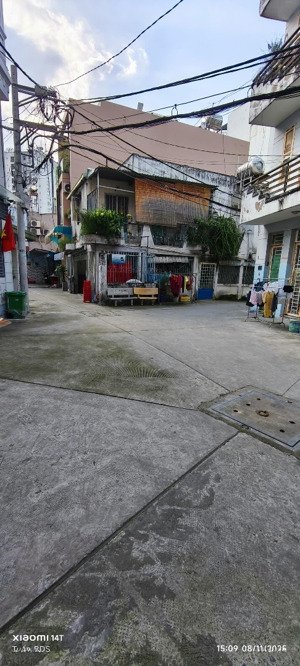 nhà cấp 4 hẻm xe tải - 73,4m2 không lộ giới - ô tô đậu trước nhà - tiện xây mới