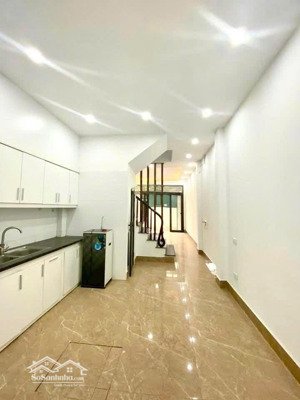 cần bán nhà ngõ 54 di trạch, kim chung xã hoài đức: 36m2, 5 tầng, 20m ra trục chính làng.
không qh