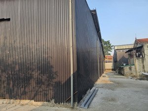 cho thuê 800m2 diện tích showroom kho xưởng tại phương canh xuân phương hà nội. lh 