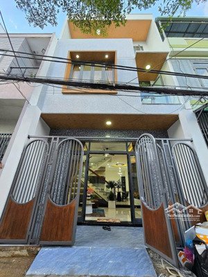 bán nhà 3 tầng 3 mê kiệt chuẩn 5m xe oto trước nhà lh sắc nguyễn