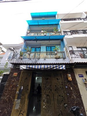 nhà mới 4 tầng cộng hoà, phường 13, tân bình.đối diện etonw . dt: 4.85 x 12m .