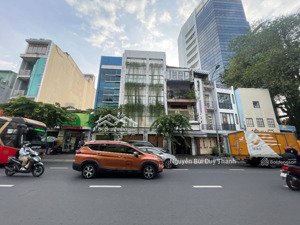 bán tòa nhà mặt tiền 181 đinh tiên hoàng, q1, bán gấp định cư - diện tích: ngang ~7m x dài 20m