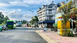 nhà phố mới 99% mặt tiền, đường hoàng diệu, p.05, đà lạt 76.5m2, dt 4.5 x 17 mét, 1 trệt 2 lầu