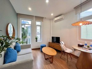 căn hộ 1pn 50m2 ban công đón nắng full nội thất ngay phan đình phùng gần cầu kiệu giáp quận 3