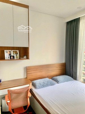 chính chủ bán căn masteri west height 2 pn 2 wc full đồ 5,7 tỷ