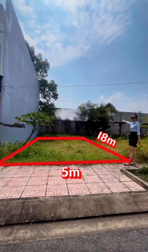 chủ ngộp bank cần bán lô 90m2 giá 1 tỷ. đ.hồ văn tắng xã tân phú trung, full thổ. sổ hồng riêng