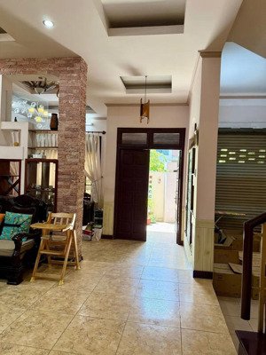 sơn trà, nhà 2 tầng 154m² mặt tiền đường 7.5m phố biển mỹ khê. vị trí khai thác du lịch