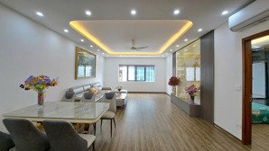 cần bán nhanh căn hộ chung cư 160m2 tòa vimeco nguyễn chánh - giá 78tr/m2