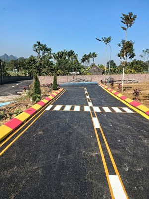 đất nền ba hàng đồi hoà bình sát hà nội chỉ 700 triệu sổ đỏ lâu dài tiềm năng tăng giá mạnh