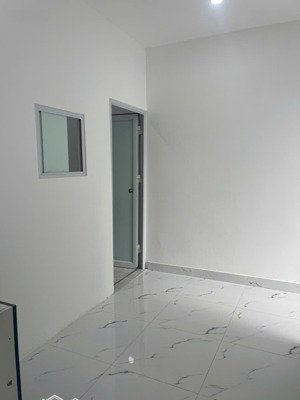 ccho thuê căn hộ tập thể 3 ngủ tại nam thành công, đường hoàng ngọc phách