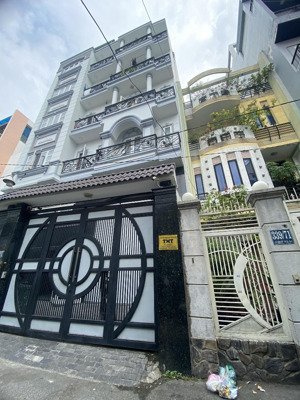 bán nhà hxh huỳnh văn bánh, quân phú nhuận. dt: 9 x 21m, nở hậu gồm t, 3l, st giá 38 tỷ tiện ở ,vp