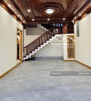 cần bán biệt thự 2 tầng đường 15m bùi tá hán 250m2, đi bộ vài bước chân là ra bờ sông chương dương