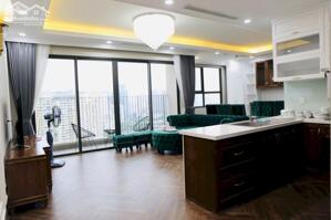 Bán căn hộ 3PN-95m2 VINHOMES D''CAPITALE view hồ, giá 13.4 tỷ