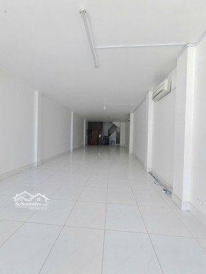 nhà cho thuê nguyên căn trống suốt làm vp, cty
