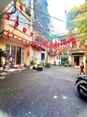 nhà đẹp đón tết - giá cực tốt - sổ đỏ - không quy hoạch