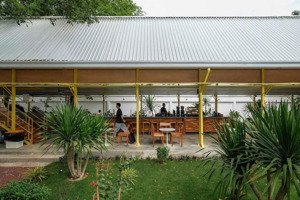 cho thuê nhà - 24 tống hữu định, thảo điền, quận 2 - 700m2 sử dụng (sân vườn)