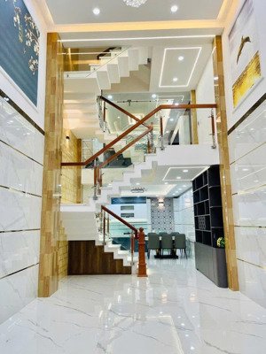 nhà đẹp, giá siêu hời 8,4 tỷ, 69m2 ở tân hòa đông, 4 x 17m, 4.5 tấm