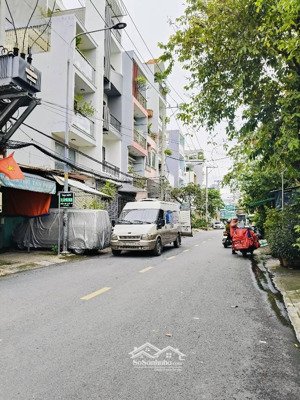 bán nhà hẻm ô tô nguyễn thị thập, quận 7 . diện tích 5 x 22 nhà cấp 4 chỉ 9 tỷ 5