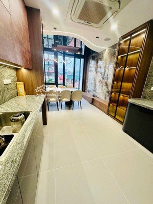 nhà mới sịn ở ngay, 38m² 6t thang máy, gần oto, 13.8 tỷ trường chinh