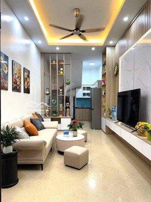 bán nhà khu cổ nhuế, phạm văn đồng 7,3 tỷ, 31m2, ngõ nông, gần phố, hiếm