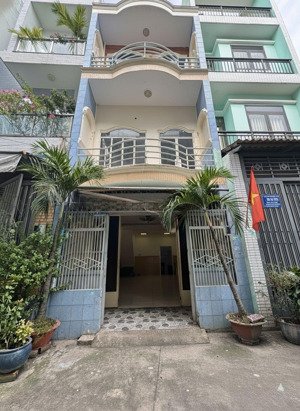 chính chủ gấp bán nhà ở thoại ngọc hầu, tân phú - hẻm ôtô tải thông - 3 tầng btct - giá 6.45 tỷ