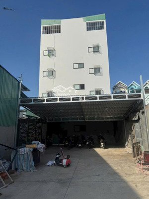 chính chủ cần bán toà nhà 4 lầu + sân thượng 55 phòng cho thuê ngay chợ bình thành - bình tân