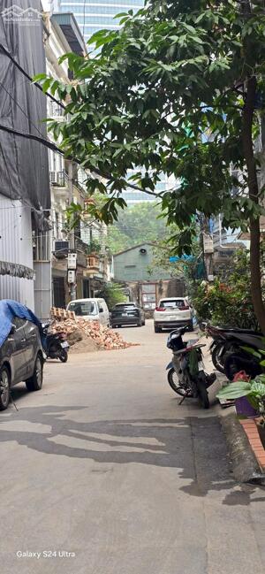 Bán Nhà Tân Ấp 60m2. 5 tầng. mặt tiền 5m. giá 20 Tỷ Ba Đình Hà Nội