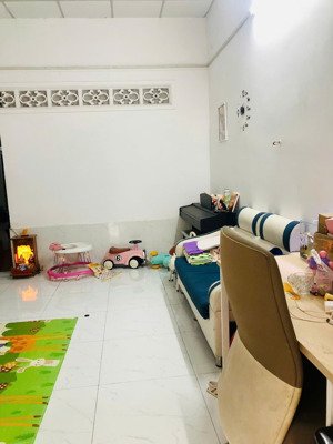 gia đình chuyển về quê cần bán nhà riêng đông hưng thuận, chỉ 1,5 tỷ, 56m2, 1pn + 1wc