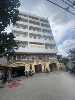 siêu phẩm dòng tiền góc 2 mt tp. thủ đức | doanh thu 400tr/tháng dt: 15x68m kc: hầm 7 tầng 60 p ks