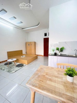 cho thuê phòng full nội thất ban công rộng rãi gần emart phan huy ích