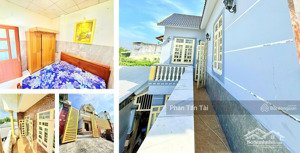 nhà bình chánh chủ bán rẻ 2 tầng 144m2 ô tô đậu sân, như biệt thự mini đường đinh văn ước hưng long