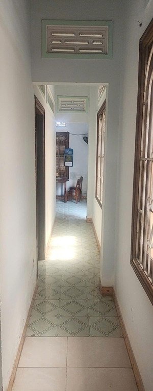 bán đất tặng nhà 2 tầng cũ mặt tiền, mặt đường nguyễn hiền, sau tòa scenia bay, nha trang