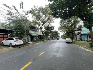 gần tttm aeon, vuông vức, 200m2, kđt sinh thái, mặt tiền đô đốc lân giá tiềm năng 11.99 tỷ, cẩm lệ