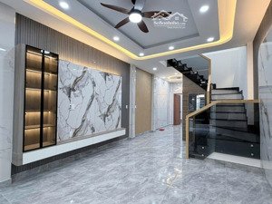 nhà ngay vườn lài hxh 2tầng 3pn 2wc btct tặng nội thất giá 6,85tỷ