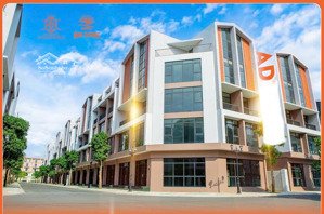 liền kề góc ánh dương, diện tích đất và xây lớn, giá 152tr/m, thiết kế hiện đại,gần công viên biển