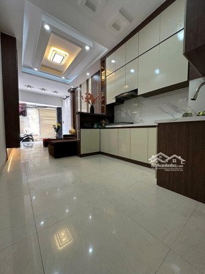 lô góc tây hồ 45m2 - 5 tầng kiên cố - gần phố - ngõ thông - ở ngay - giá 9 tỷ