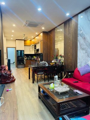 hot! nhà đội cấn, ba đình, gần ô tô, vài bước ra hồ đầm tròn, ngõ ô tô tránh, full công năng, 50m2