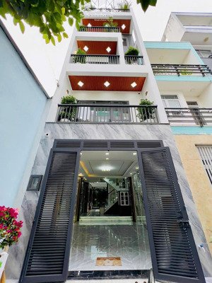 chủ đi nước ngoài bán nhà thành thái, p.14, q.10, 2 tỷ 7, 85m2, ( 6 x 14,1 ), đang cho thuê 28tr/th