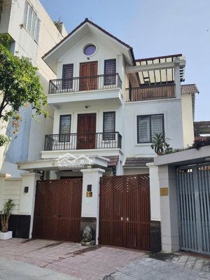 gia đình bán gấp biệt thự trung văn hancic, 105m2, 4 tầng, sẵn nhà hoàn thiện