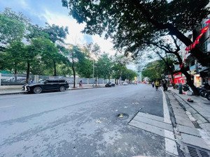 bán nhà chính chủ phố ngọc hà ba đình 55m 5 tầng oto nhỉnh 18 tỷ sát phố kinh doanh lh 