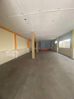 cho thuê nhà mặt tiền đường tạ uyên, mặt tiền 8.2m - 100 triệu/tháng