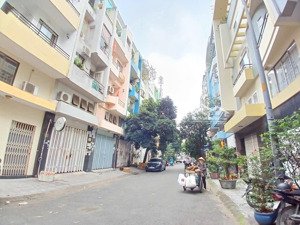 bán chdv 10pn, hxh nơ trang long, dòng tiền gần 40tr/ tháng, giá chỉ 13,x tỷ tl