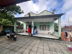 chính chủ bán đất phú đông 431m2, có sẵn 2 nhà cấp 4, trung tâm hành chính đại phước. lh 