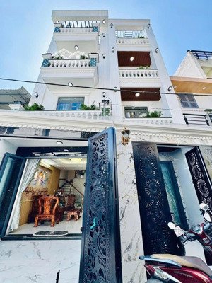 chủ nhà ngộp bán gấp giá mềm 3,22 tỷ ngay tại trung tâm quận 11. dt 72m2, shr, hđt cao 23tr/1tháng.