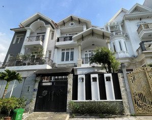 cho thuê villa bờ sông sài gòn dtsd 400m2 đường 30-gía 40tr/tháng