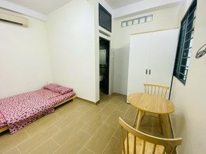 cho thuê phòng 2 không gian ngủ nằm ngay phan xích long, giá hạt dẻ đầy đủ nội thất